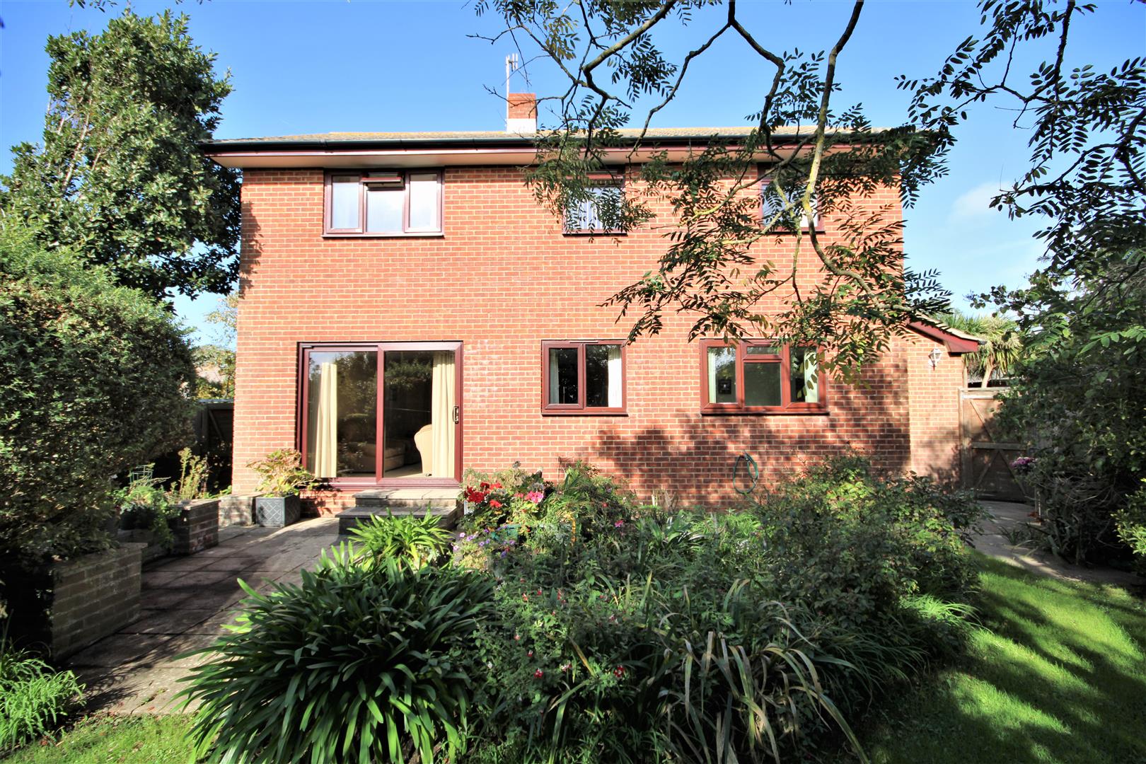 Isle of Wight House Detached Property STC in Brighstone